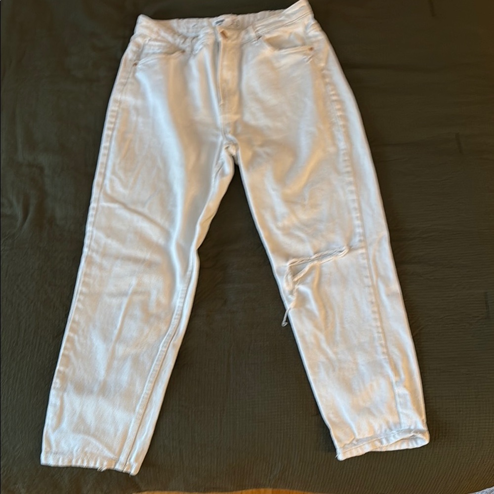 Bershka White High Rise Jeans Relaxed Fit